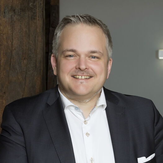 Sebastian Falk, Projektentwicklung